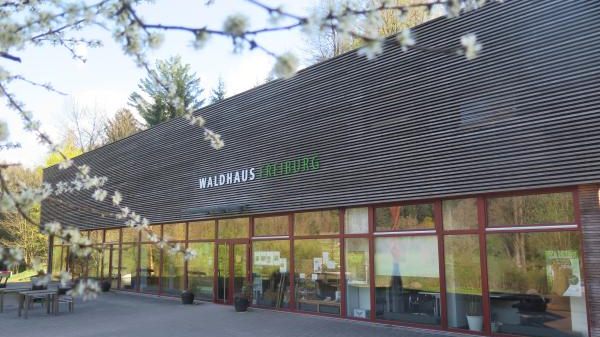 B04 WaldHaus Freiburg